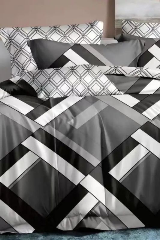 Комплект сімейної постільної білизни 